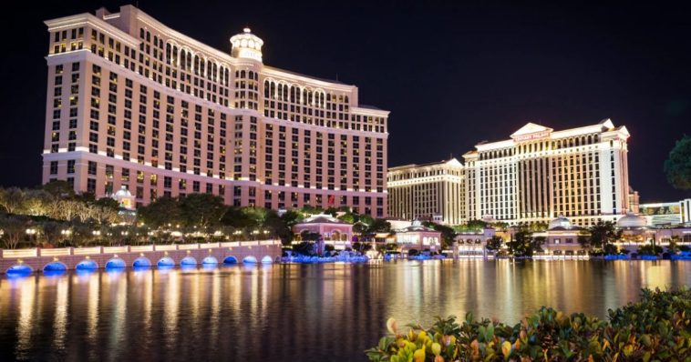 Top 15 Hotels in Las Vegas for Luxury & Entertainment